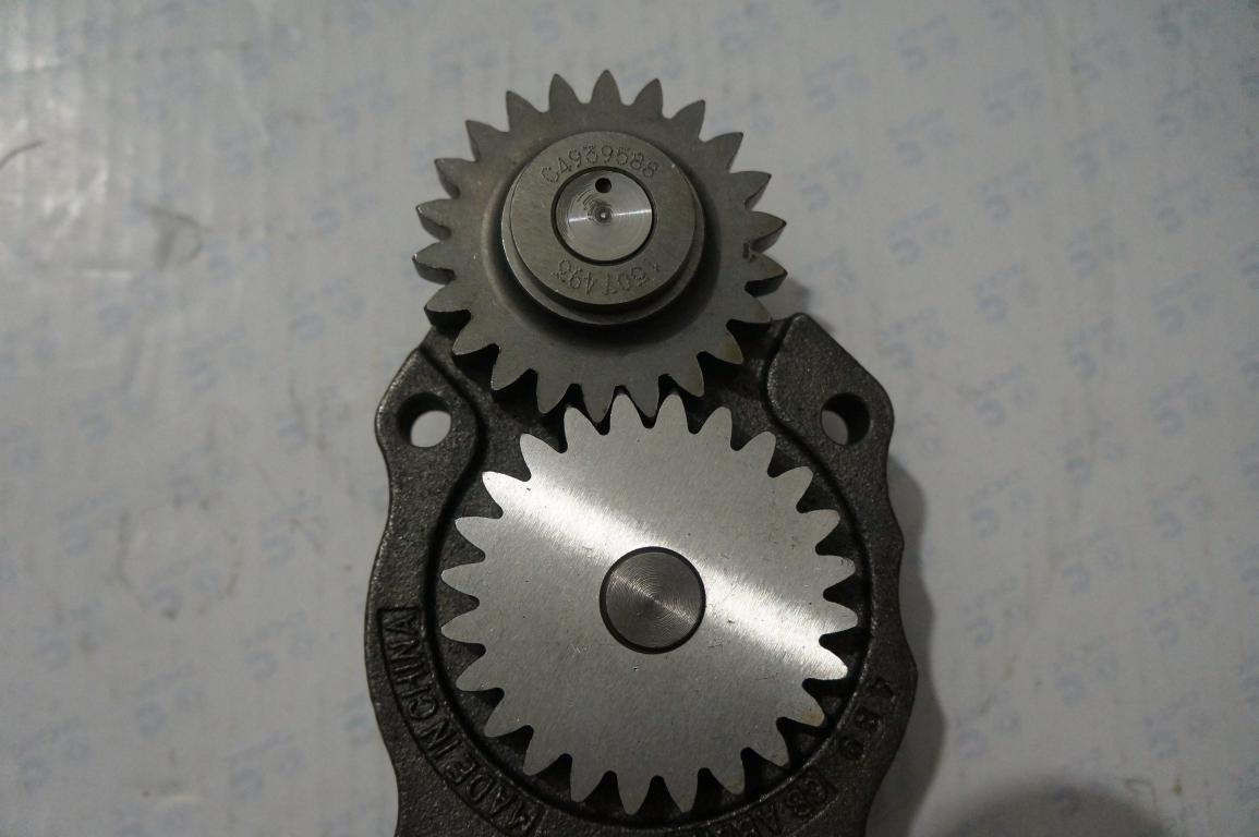 4939588