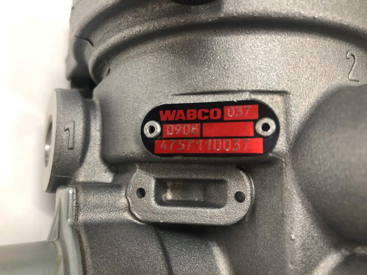 4757110037